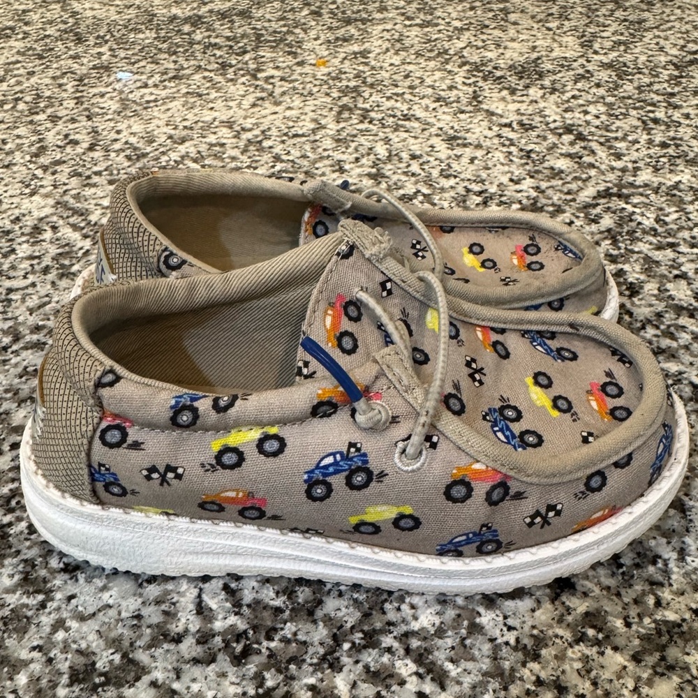 Hey dude monster truck Wally